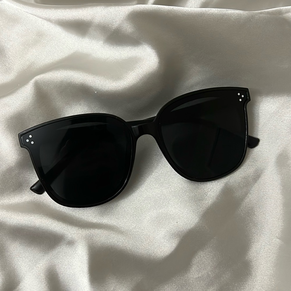 Sleek Black Large Black Sunglasses Eyewear Glasses Frames Eye Protection